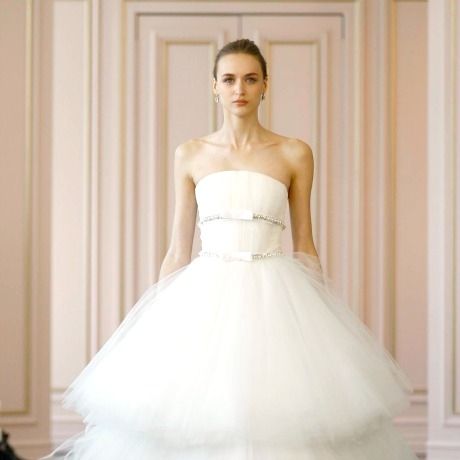 Είπες το ναι; Η νέα bridal συλλογή Oscar de la Renta είναι ό,τι πιο elegant έχουμε δει