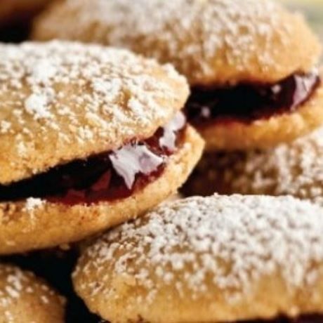 Συνταγή για τα πιο νόστιμα μπισκότα με γέμιση φράουλα