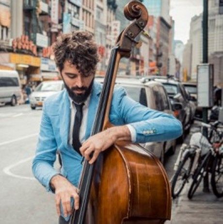 Πέτρος Κλαμπάνης: Οι διασκευές και το "Minor Dispute"