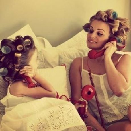 Εύκολα χτενίσματα αποκλειστικά για μαμάδες!