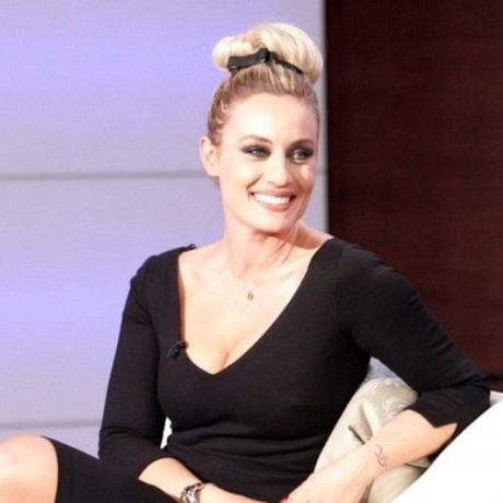 Με ποιους τα βάζει η Ελεονώρα Μελέτη- Τι έγραψε στο status της στο facebook