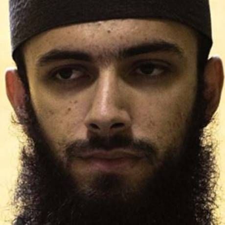 Αυτός είναι ο Τζιχαντιστης που είναι στα χέρια της ΕΛ.ΑΣ (vid)