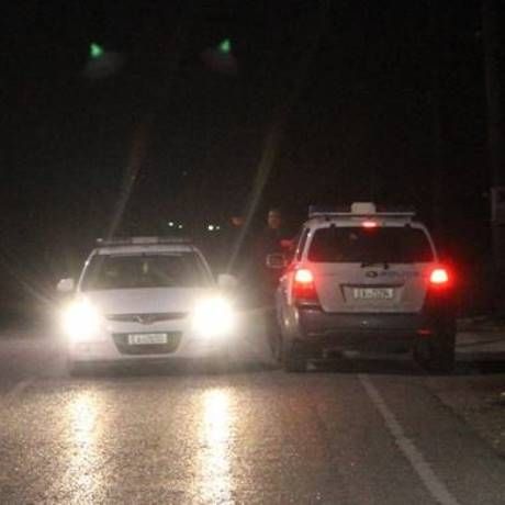 Θρίλερ στον Πειραιά - Νεκρή 59χρονη γυναίκα μετά από ληστεία