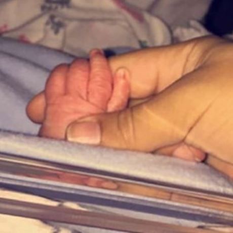 Πασίγνωστο ζευγάρι υποδέχτηκε το πρώτο του παιδάκι! Να τους ζήσει ο μικρούλης!