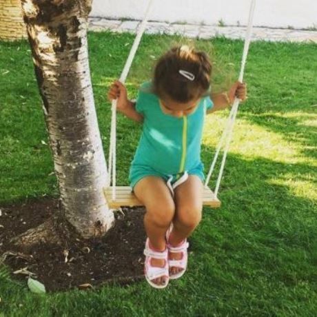 Έλενα Ταρασιάδη: Δείτε την κόρη της Δέσποινας Καμπούρη λίγο πριν μπει στο σχολικό!