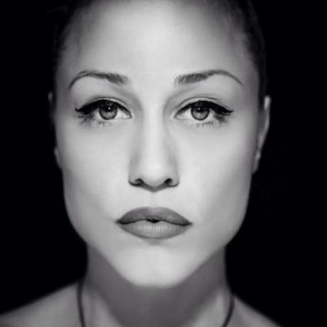 Πρώτη φορά μαμά: Η Πηνελόπη Αναστασοπούλου γιορτάζει με το Mothersblog