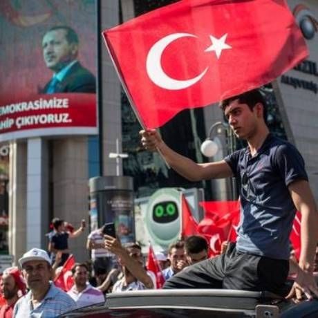 «Καζάνι που βράζει η Τουρκία» - Συναγερμός στην Ελλάδα