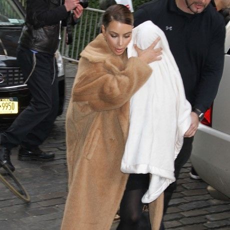 Η Nori West είναι το πιο όμορφο μωρό της showbiz και οι νέες της φωτό το αποδεικνύουν!