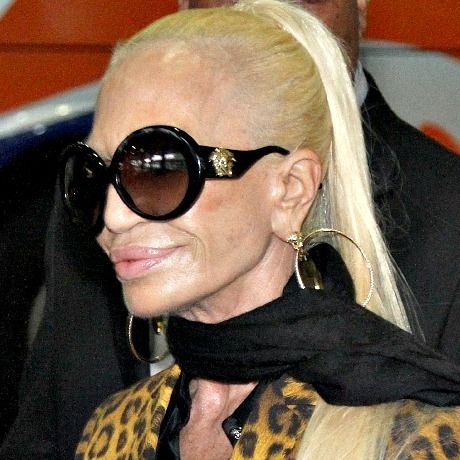 Θεέ και Κύριε: Η Donatella Versace παραμορφώθηκε (κι άλλο)