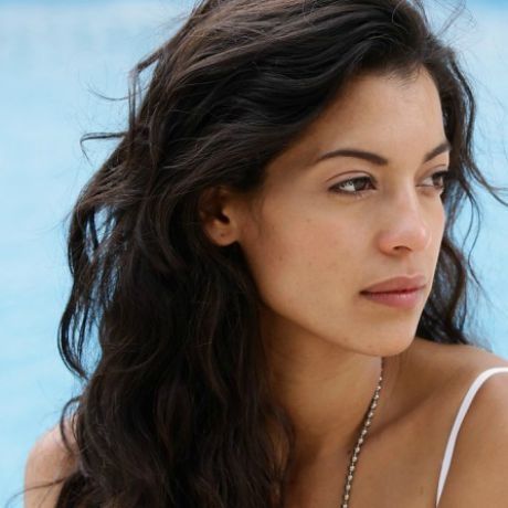 Το νέο κορίτσι του James Bond έχει στυλ! Η Vogue μας συστήνει την Stephanie Sigman
