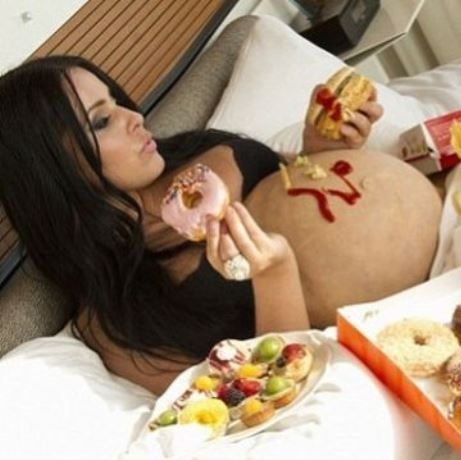 Δείτε τι επιτρέπεται να τρώτε στην εγκυμοσύνη και τι όχι!