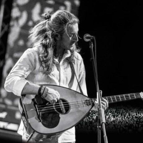 Γιάννης Χαρούλης «Χίλια καλώς εσμίξαμε» για τρεις συναυλίες στη Κρήτη