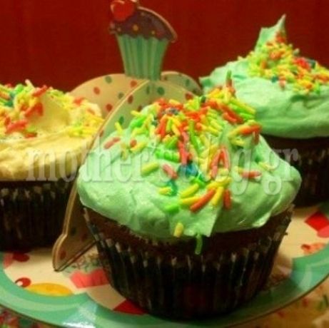 Η πιο νόστιμη βουτυρόκρεμα για τα κεκάκια και τις τούρτες σας από τα χεράκια μας!