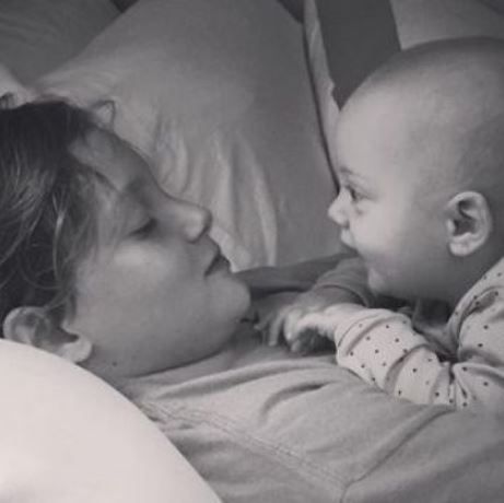Η τρυφερή φωτογραφία των γιων της, έλιωσε το Instagram!