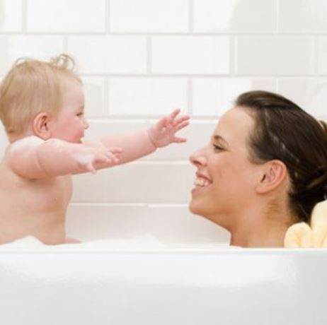 Πότε πρέπει να σταματούν οι γονείς, να ονομάζουν τα γεννητικά όργανα των παιδιών «μεμέ»