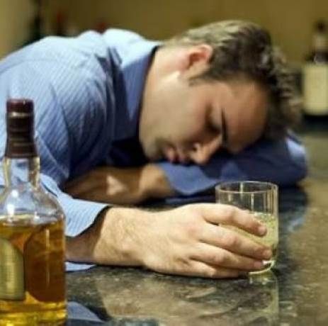 Κρήτη: Η τρελή επιθυμία ενός μεθυσμένου–Χτυπούσε την πόρτα και ζητούσε…