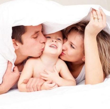 «Ποιον αγαπάς πιο πολύ;Τη μαμά ή τον μπαμπά;»:Γιατί δεν πρέπει να κάνετε αυτήν τη ερώτηση;