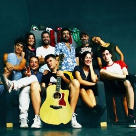 Είστε και Φαίνεστε από τη Συντεχνία του Γέλιου στο Σύγχρονο Θέατρο