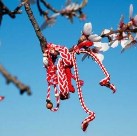 Το «βραχιολάκι του Μάρτη» - Η ιστορία πίσω από το ξεχωριστό αυτό έθιμο