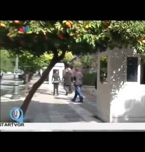 Η άφιξη Βαρουφάκη στο Μαξίμου που ξάφνιασε τους δημοσιογράφους (vid)!