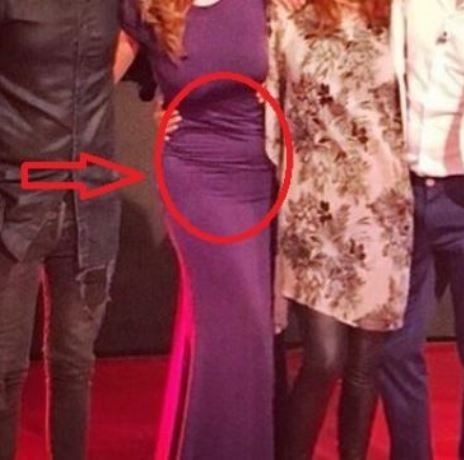 Ελληνίδα τραγουδίστρια: Η πρώτη της εμφάνιση μετά την αποκάλυψη της εγκυμοσύνης της!