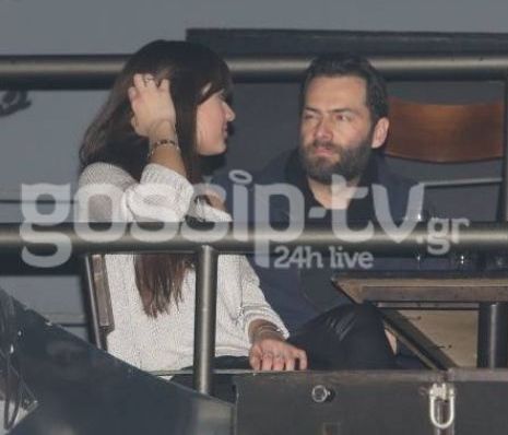 Συνοδευόμενος στον εξώστη ο Μπουγιούρης