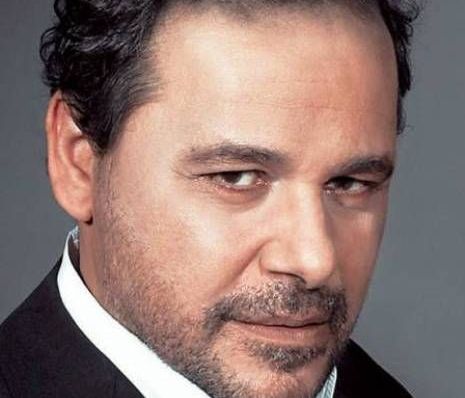 Σοκ! Σφαίρες στο σπίτι του Αλέξανδρου Ρήγα