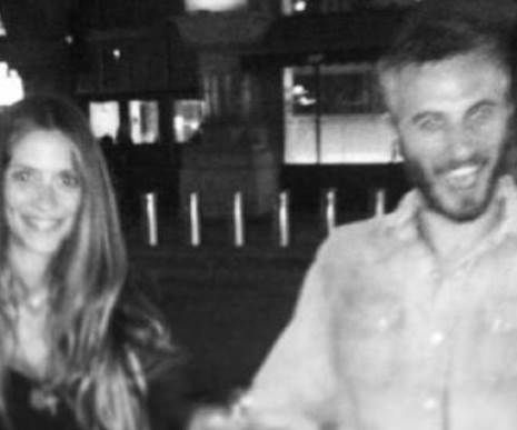 Σοφία Καρβέλα: Λίγο πριν τα γεννητούρια, βραδινή έξοδος με τον σύντροφό της (φωτό)