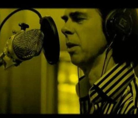 O Nick Cave εμπνέεται από την Αθήνα της οικομικής κρίσης