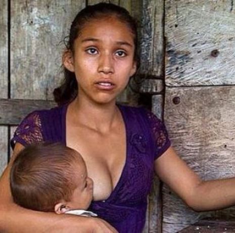 Μάθετε γιατί η φωτογραφία της 15χρονης Aracely έγινε viral!