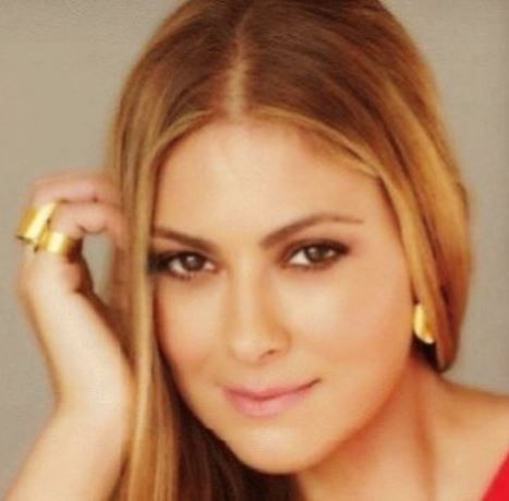 Δέσποινα Καμπούρη: Δείτε να βάζει την κόρη της στο σχολικό (φωτό)