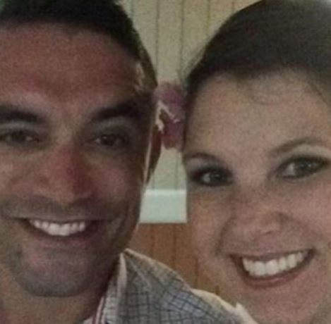 Μια γυναίκα έχασε ένα δάχτυλο του χεριού της.Αυτό που έκανε ο σύζυγός της θα σε συγκινήσει