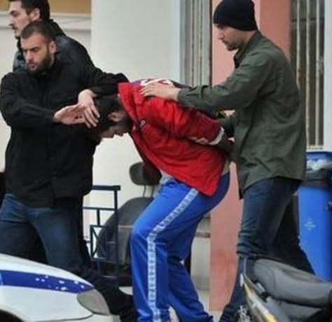 Σοκάρει ο μητροκτόνος: Σκότωσα τη μάνα μου γιατί ήταν υπερπροστατευτική!