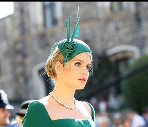 Lady Kitty Spencer: Μάθαμε τα πάντα για την ανιψιά της Diana που «έκλεψε» τις εντυπώσεις στον γάμο