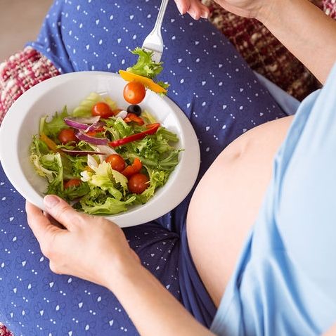 Διατροφή εγκύου: Πώς επηρεάζεται η εξωτερική εμφάνιση του παιδιού