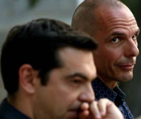 Financial Times: Ο Α. Τσίπρας και ο Γ. Βαρουφάκης έχουν δίκιο