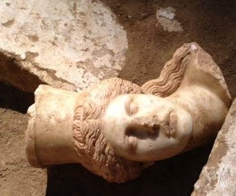 Αμφίπολη: Βρέθηκαν και άλλες αρχαίες κατασκευές στον τύμβο