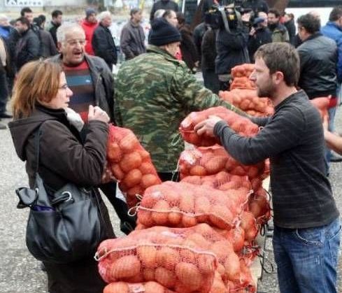 Γιγαντώνεται το κίνημα για φθηνά τρόφιμα