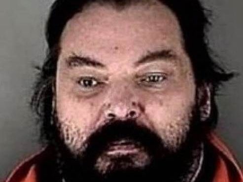 Πήγε στην τράπεζα μαζί με τη... νεκρή του μητέρα