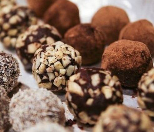 Συνταγή για τα πιο νόστιμα τρουφάκια με 5 υλικά!