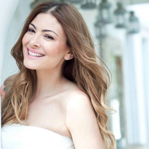 Δέσποινα Καμπούρη: Λιώσαμε με το φιλί της στη μεγάλη της κόρη (φωτογραφία)