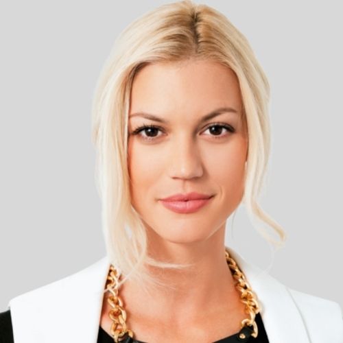 Απίστευτο κορμί αν και 5 μηνών έγκυος: Δείτε την Βάσω Κολλιδά με μπικίνι!