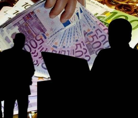 Δημόσιοι υπάλληλοι με καταθέσεις εκατομμυρίων ευρώ!