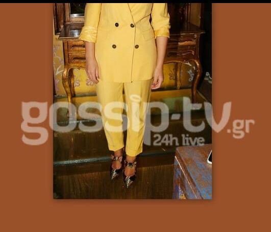 Οι vintage γόβες επέστρεψαν και μόνο εκείνη θα μπορούσε να τις συνδυάσει έτσι (Photos)