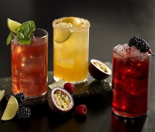 Havana Cocteles: 3 μοναδικοί συνδυασμοί cocktails αποκλειστικά από τα T.G.I. Friday's® Havana Club