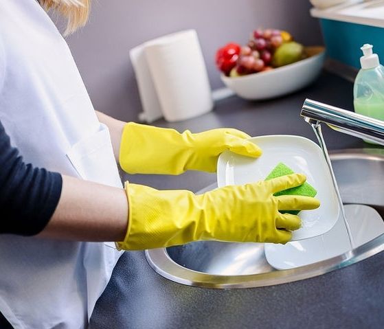 Πόσο συχνά πρέπει να αλλάζετε το σφουγγαράκι των πιάτων