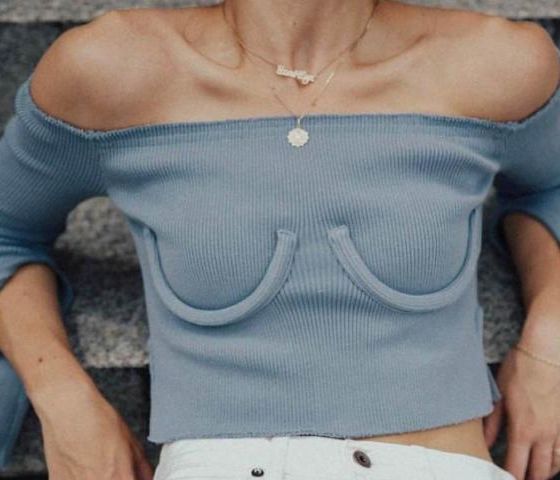 5 προϊόντα που πρέπει να προσθέσεις στην καθημερινή σου περιποίηση και αφορούν το στήθος