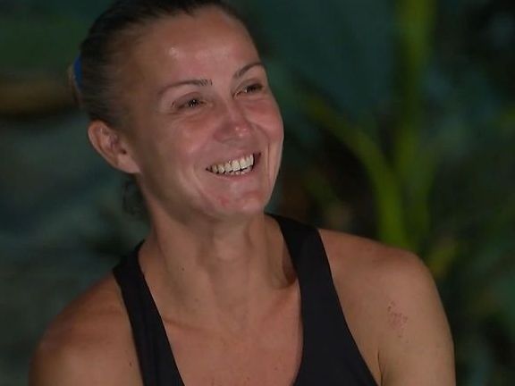Survivor: Η Δώρα αποκάλυψε - χωρίς να το καταλάβει - αν ο τραυματισμός της Δαλάκα ήταν αληθινός