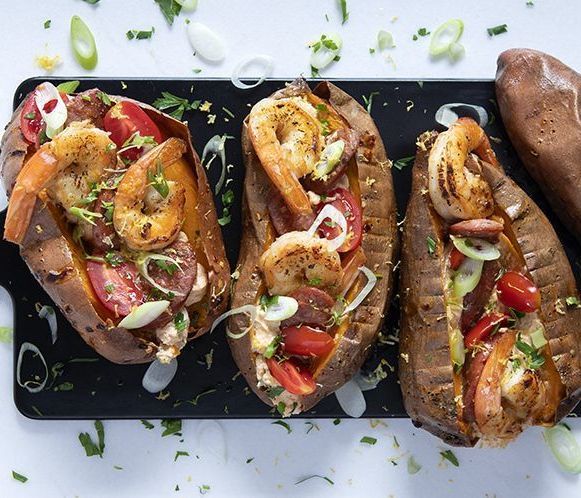 Άκης Πετρετζίκης: Γεμιστές γλυκοπατάτες