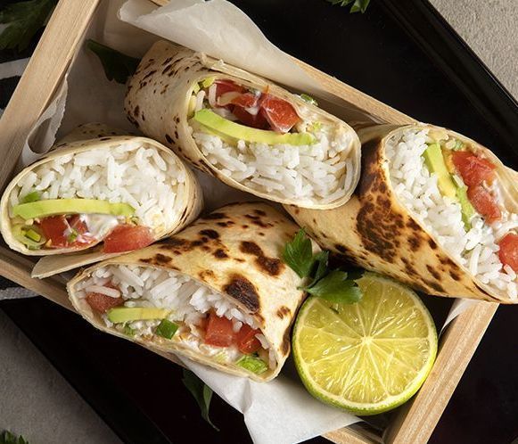 Άκης Πετρετζίκης: Vegetarian burrito